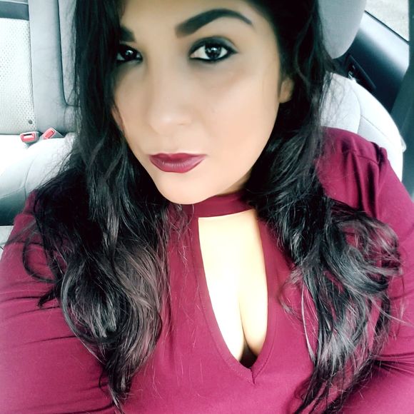 Meet your Posher, Iris - Picture 1 of 1